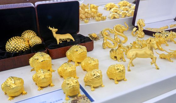 트럼프 그린란드 위협에 금값 사상 최고치