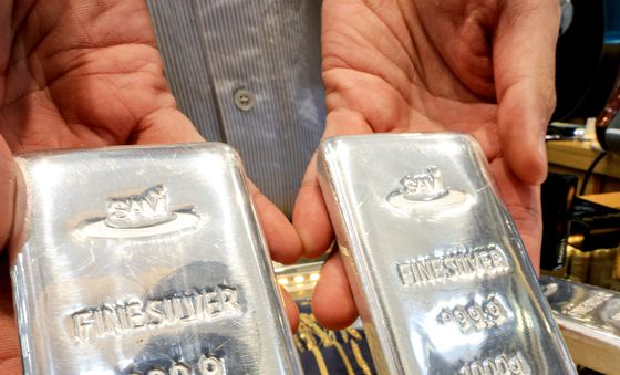 안전자산 금·은값 사상 최고치