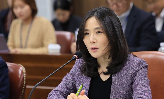 모두발언하는 김진아 외교부 2차관