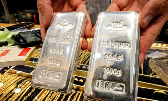 온스당 90달러 돌파한 '은값'