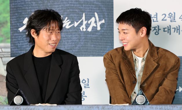 유해진·박지훈, 서로를 보며 미소 활짝