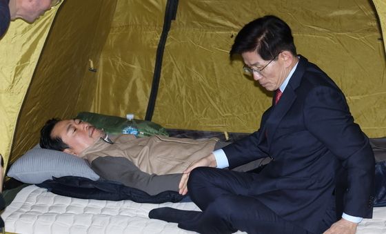 장동혁 대표 찾아 온 김문수