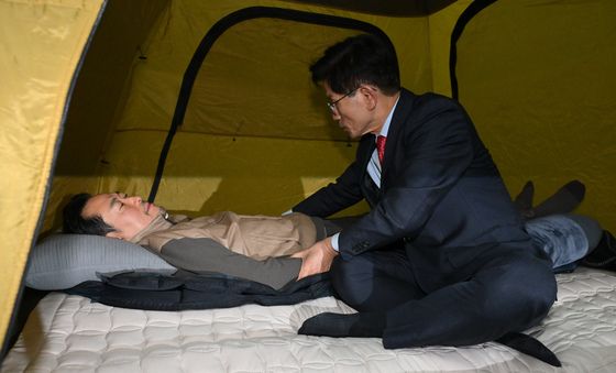 장동혁 대표 찾아온 김문수 전 장관