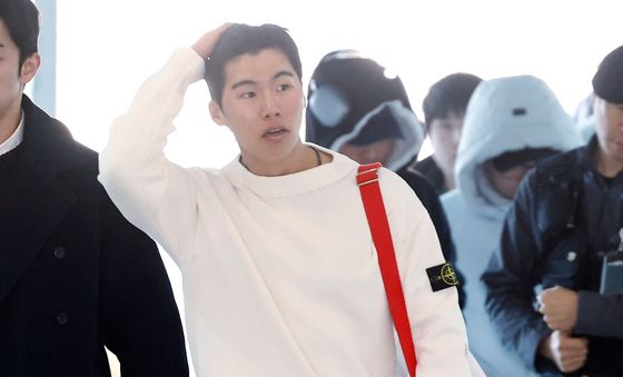 공항 도착한 김혜성