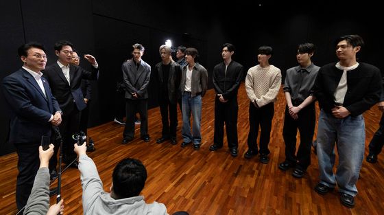 엔하이픈과 함께하는 김민석 총리