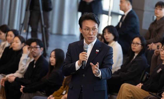 하이브 방문한 김민석 총리