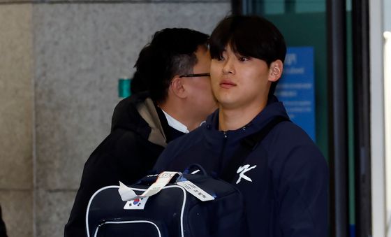 전지훈련 마치고 귀국한 조병현