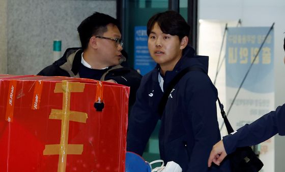 전지훈련 마치고 귀국한 소형준