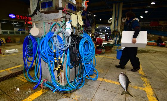 아무리 추워도 장사는 해야지요