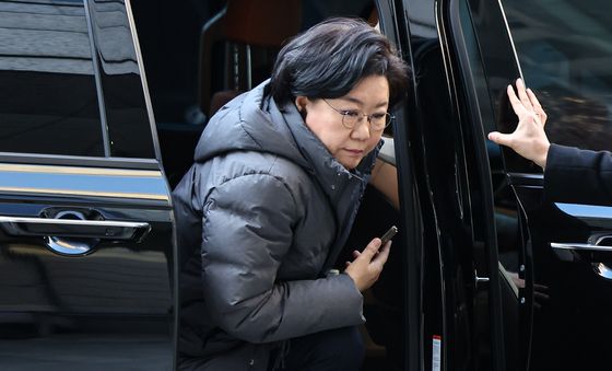 출근하는 이혜훈 장관 후보자