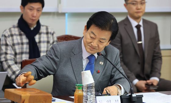 남북교류협력추진협의회의 주재하는 정동영 통일부 장관