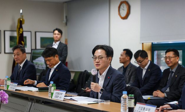 김정관 장관, 완주 문화산단 입주기업 간담회