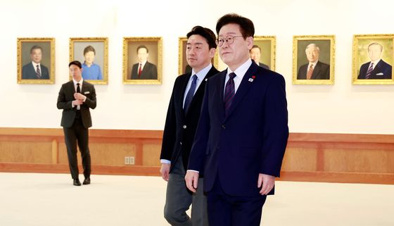 수석보좌관회의 참석하는 이재명 대통령