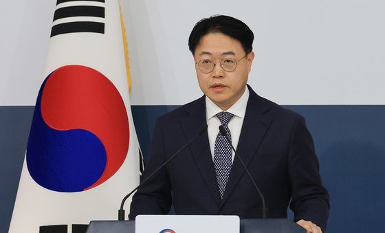 정례브리핑하는 이문배 외교부 부대변인