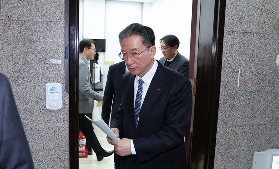 한병도 원내대표 만난 정성호 법무장관