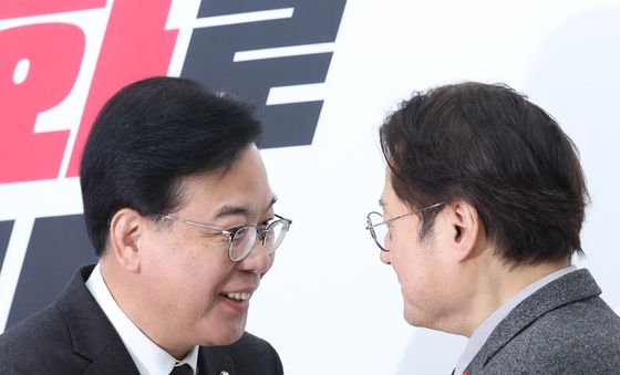 홍익표 정무수석 접견하는 송언석 원내대표