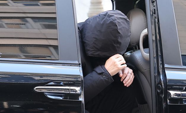 경찰 출석하는 '공천헌금 의혹' 강선우 의원 전 보좌관