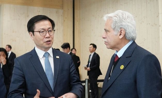 사우디 상무부 장관 면담하는 여한구 통상교섭본부장