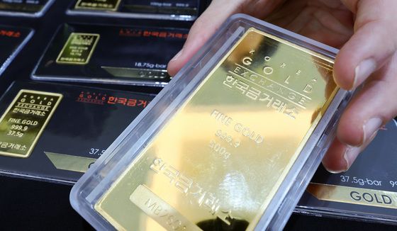 금값 온스당 4900달러 돌파