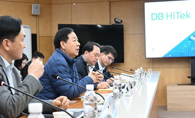 구윤철 부총리, 반도체 기업 현장방문 및 간담회