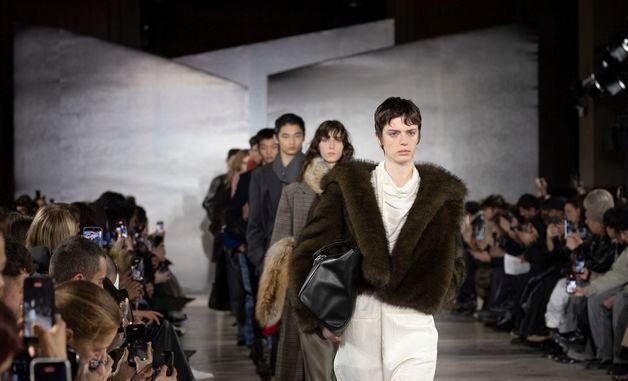 한섬 '시스템·시스템옴므', 파리 패션위크 참가