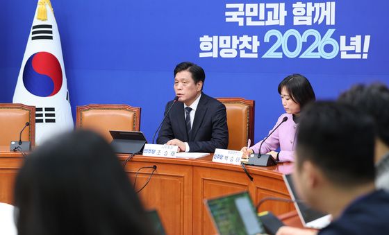 기자간담회 발언하는 조승래