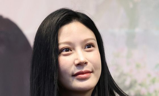 조국 딸 조민, 두 번째 책 출간 사인회