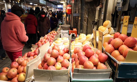 과일·채소 공급 개선, 설 차례상 부담 낮춰
