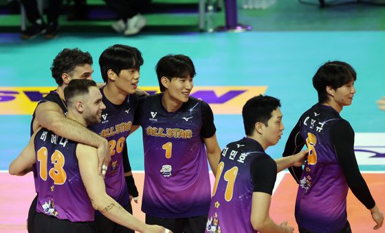 기뻐하는 V-스타