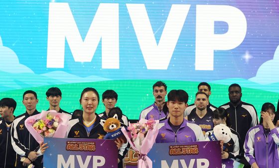 올스타전 MVP 수상한 김우진·양효진