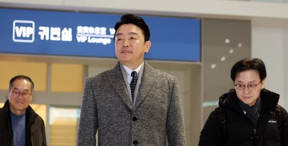 방산 협력 논의 위해 캐나다 향하는 강훈식 비서실장