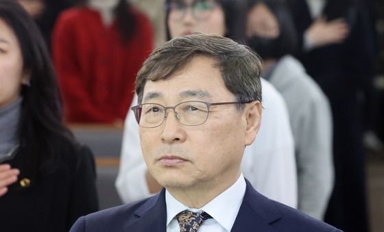 국민의례하는 정근식 교육감