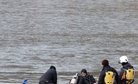 겨울철 수난사고 대비 구조훈련