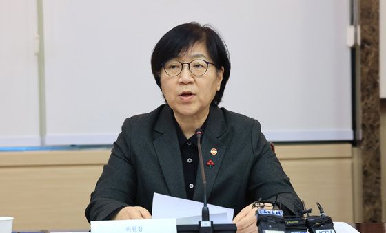 모두발언하는 정은경 장관