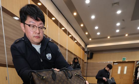 1200억원대 위조 명품 쇼핑몰 운영 일당, 인천세관에 덜미