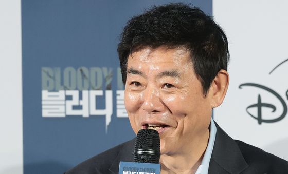 인사말 하는 성동일