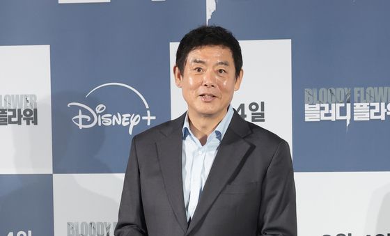 '블러디 플라워' 성동일