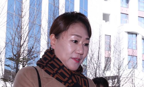 공공범죄수사대 출석하는 강혜경 씨