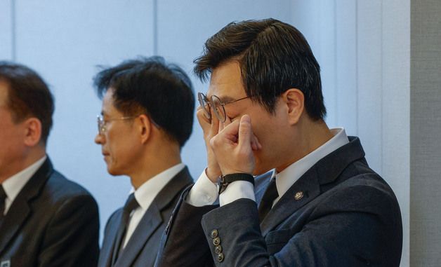 故 이해찬 전 총리 빈소, 눈물 흘리는 장경태