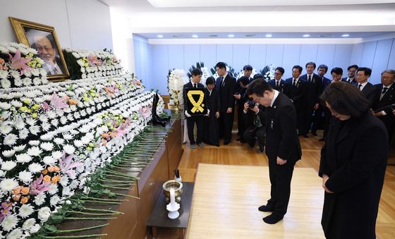 이재명 대통령 '故이해찬 전 총리 빈소 조문'