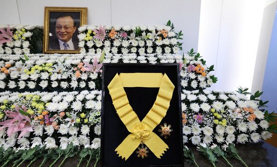 고 이해찬 전 총리 빈소에 놓인 무궁화장