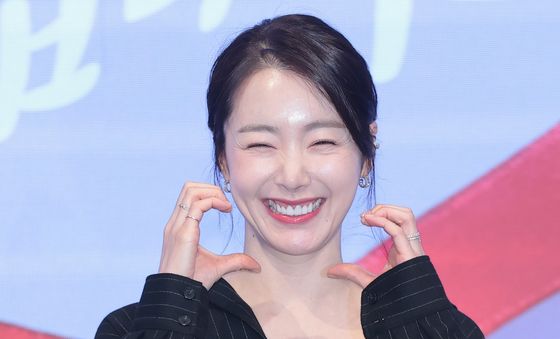 소이현, 사랑스러운 볼 하트