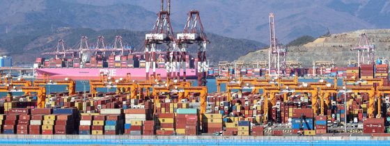 트럼프 '25% 관세' 폭탄 뒤 "해결책 마련"