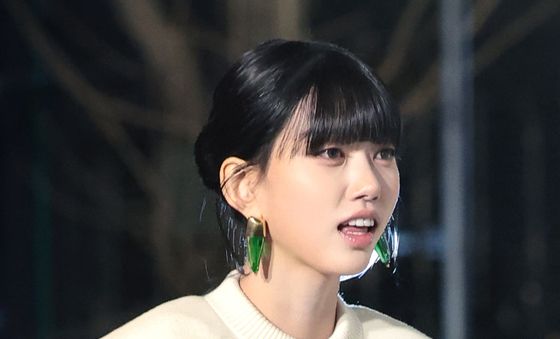 미야오 수인, 자체발광