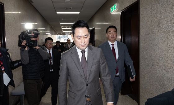 최고위원회의 마친 장동혁 대표