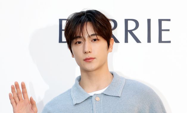 더보이즈 현재, 멋진 손인사