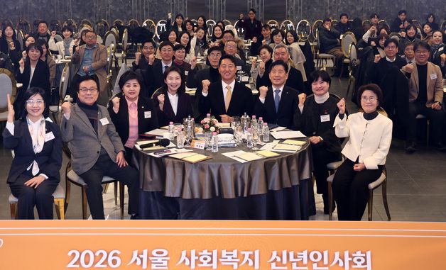 기념촬영하는 오세훈 시장