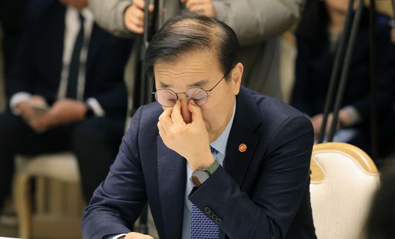 주택공급촉진 관계장관회의 참석한 김윤덕 장관