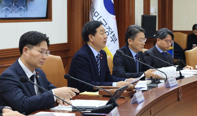 공공기관운영위원회의 주재하는 구윤철 부총리