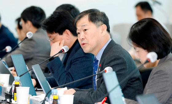 발언하는 이형훈 보건복지부 2차관